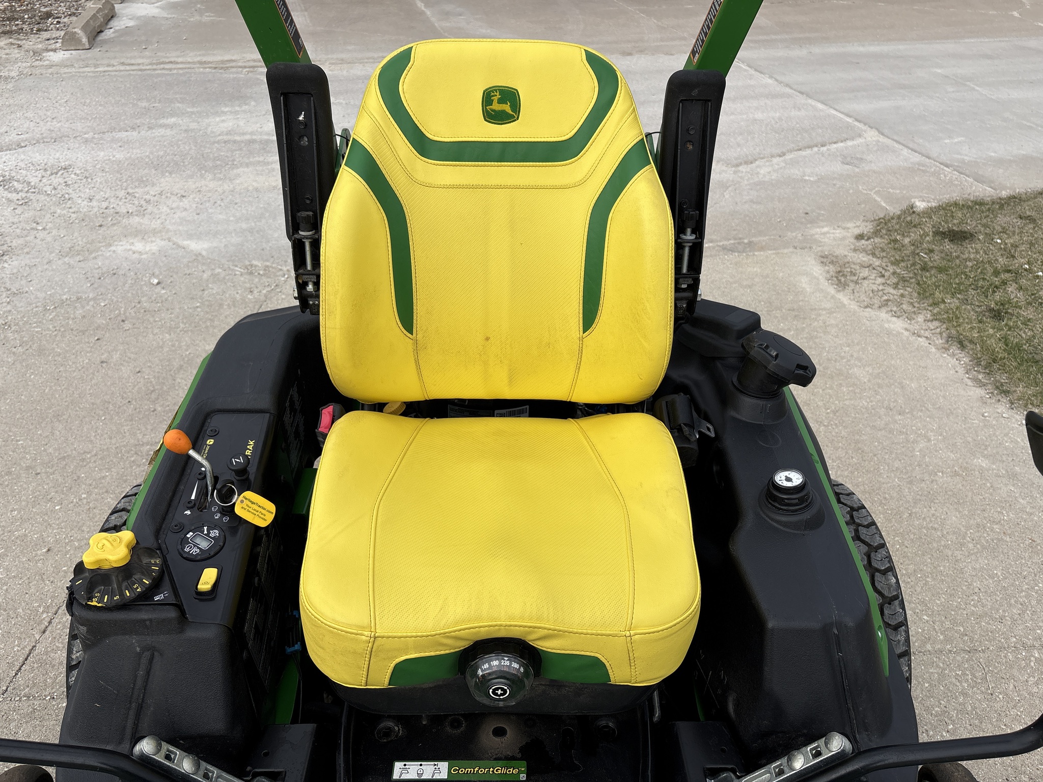  2025 John Deere Z970R at Heritage Tractor in Geneseo, IL