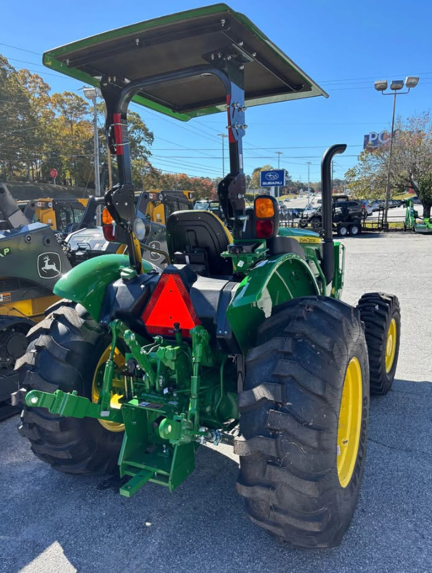 2025 John Deere 5075E Image 4