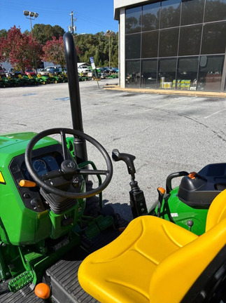 2025 John Deere 5075E-5