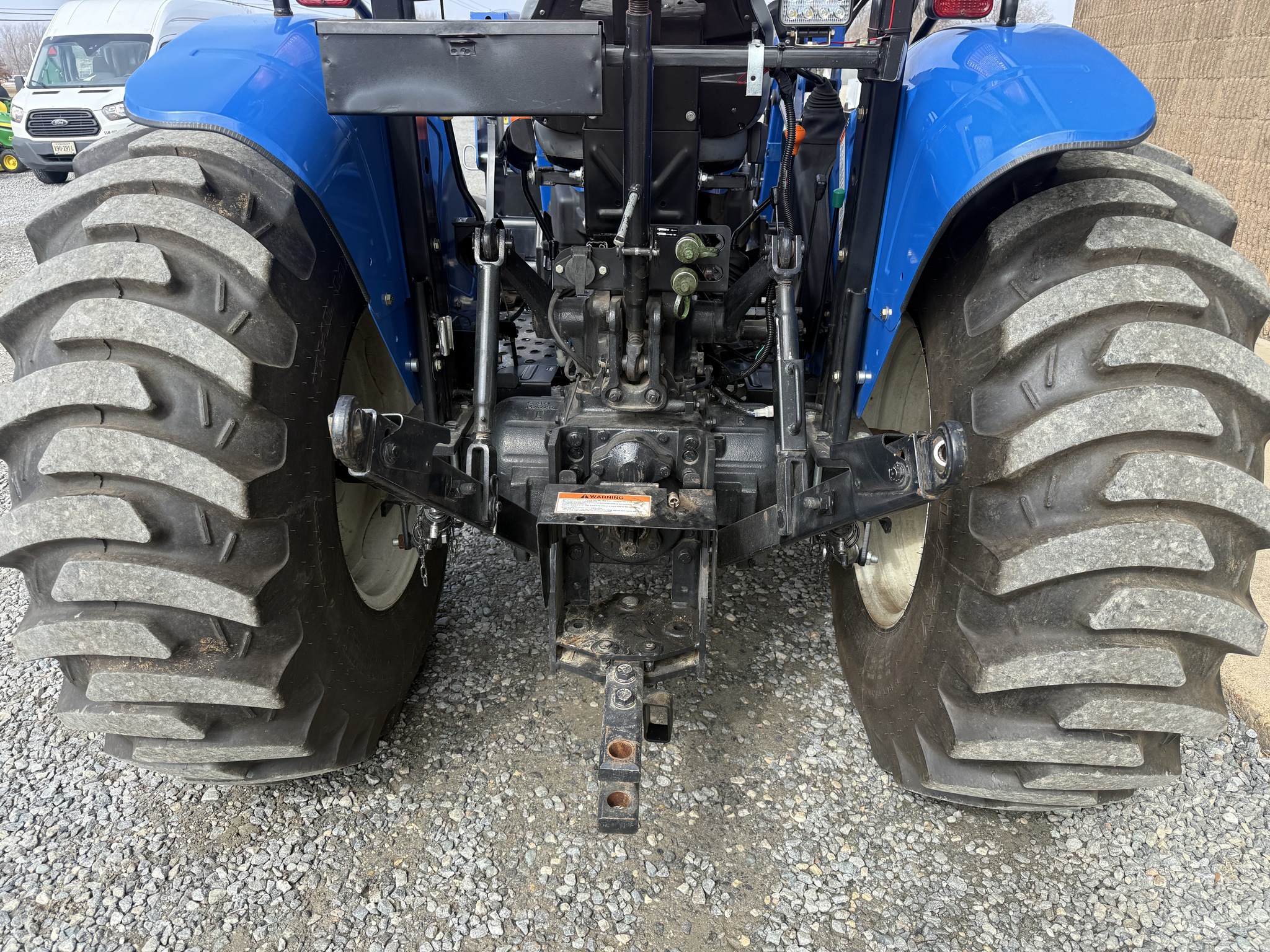 2017 New Holland WORKMASTER 60 Image 7