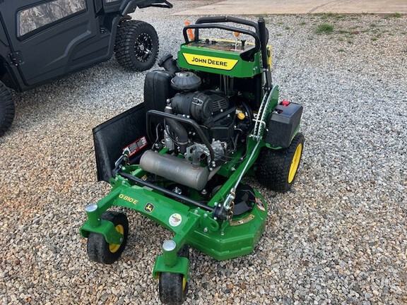 2024 John Deere Q810E Photo 3