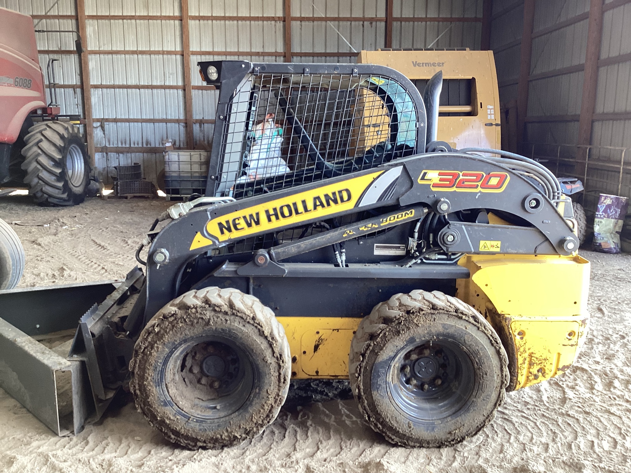 2021 New Holland L320 Image 1