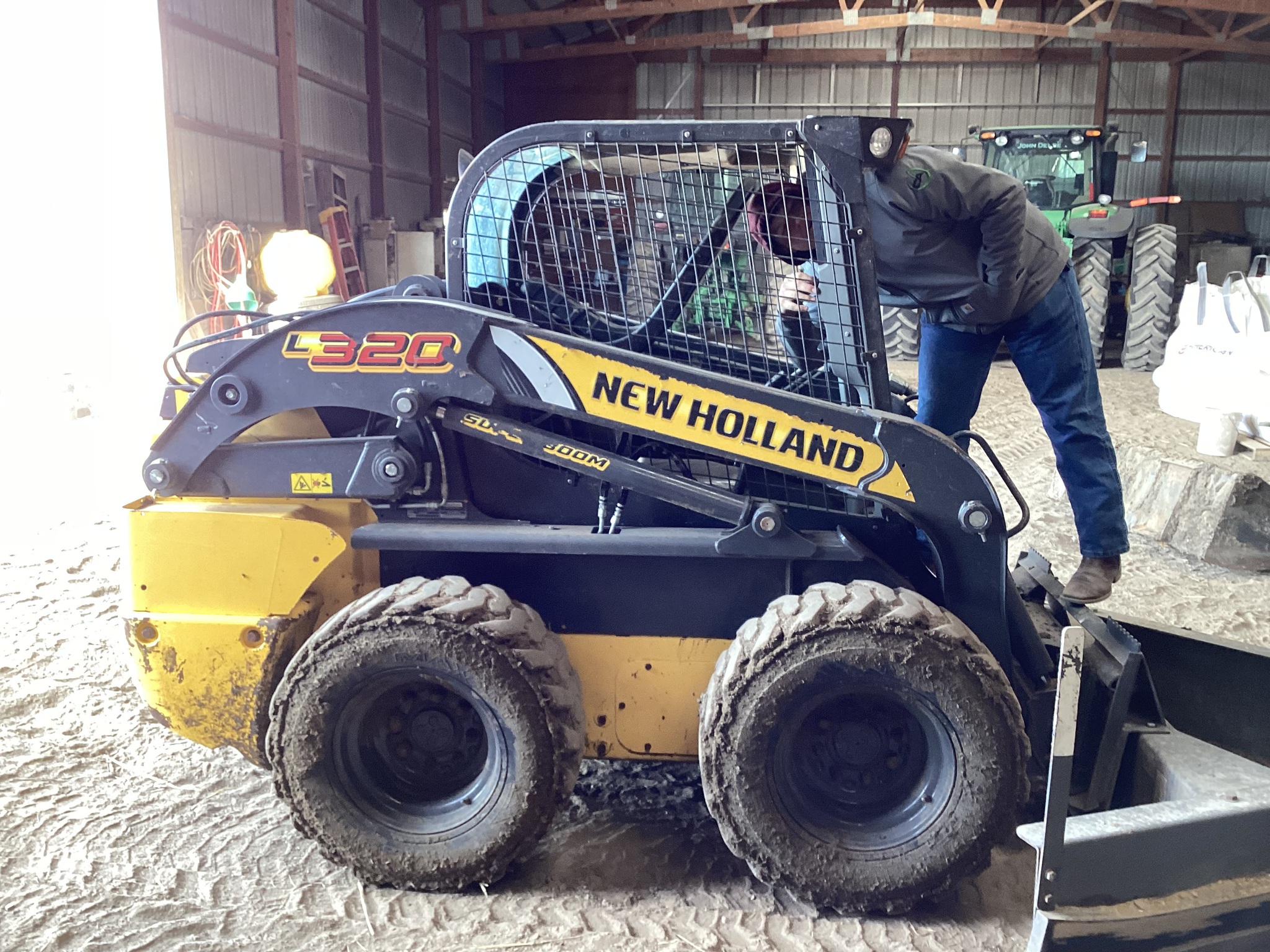 2021 New Holland L320 Image 3