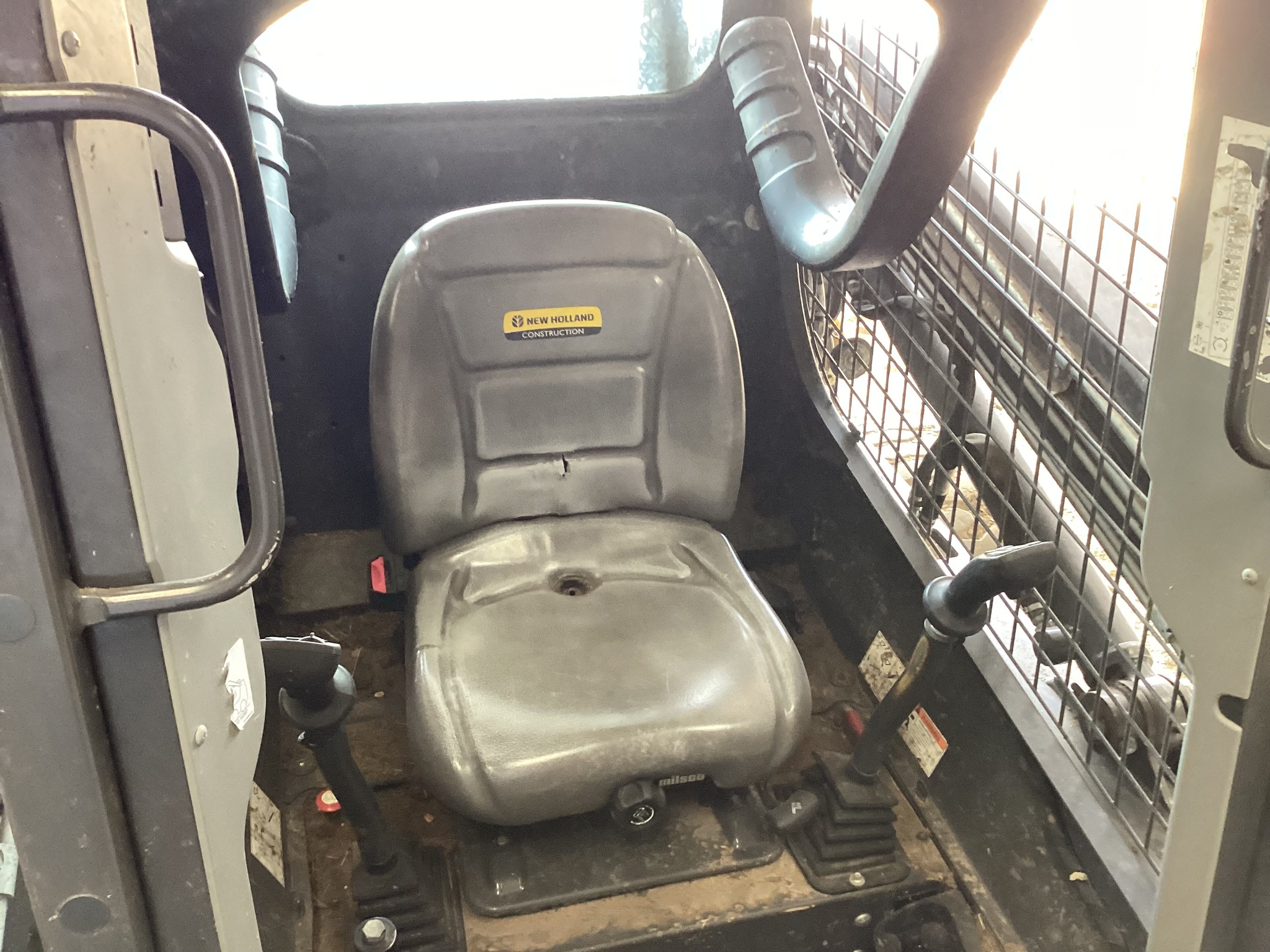 2021 New Holland L320 Image 4