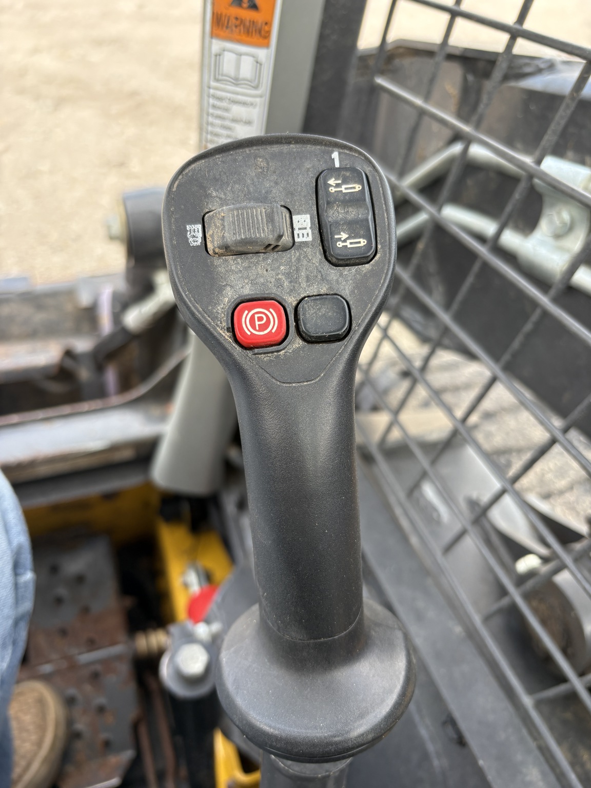 2021 New Holland L320 Image 8