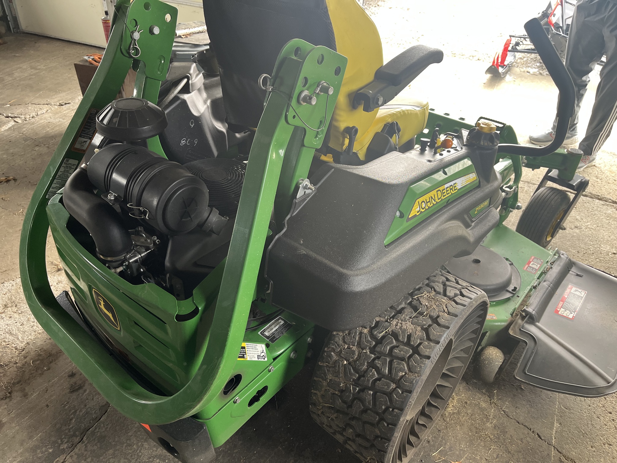 2020 John Deere Z930M Image 6
