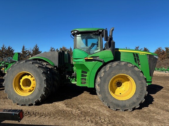 2021 John Deere 9520R Used Equipment
