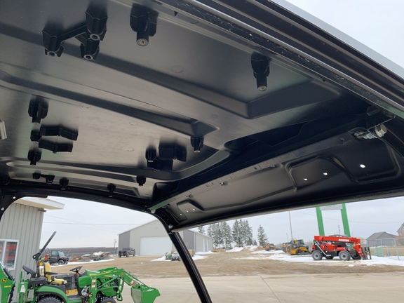 Photo of 2025 John Deere XUV 875M Diesel