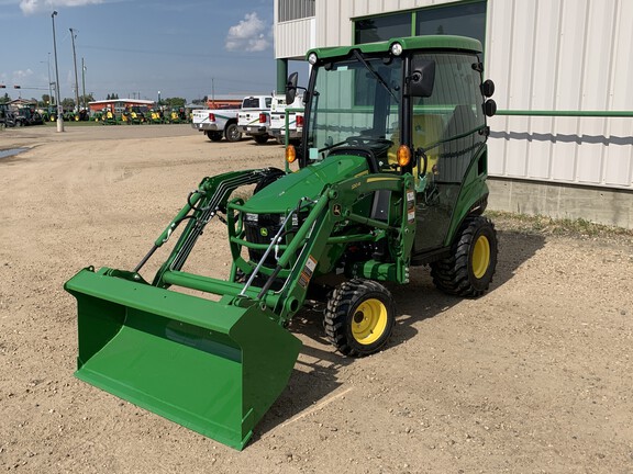 New In-Stock 2026 John Deere 1025R Compact Utility Tractors at Horizon Ag & Turf in Horizon Ag & Turf,  - Photo3