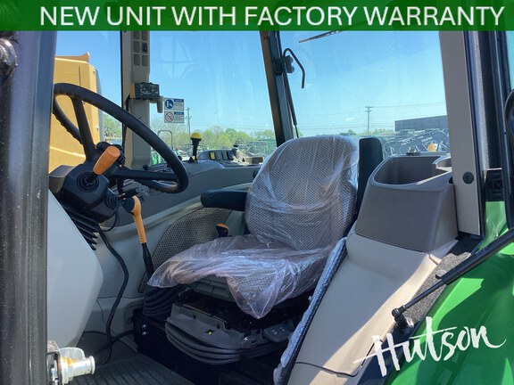 Photo of 2025 John Deere 5095M