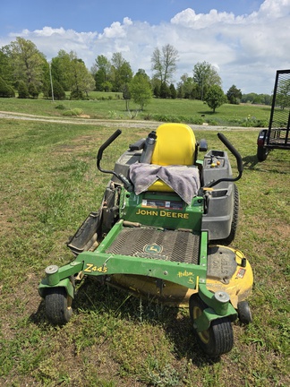 Photo of 2015 John Deere Z445