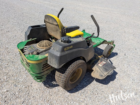 Photo of 2015 John Deere Z445