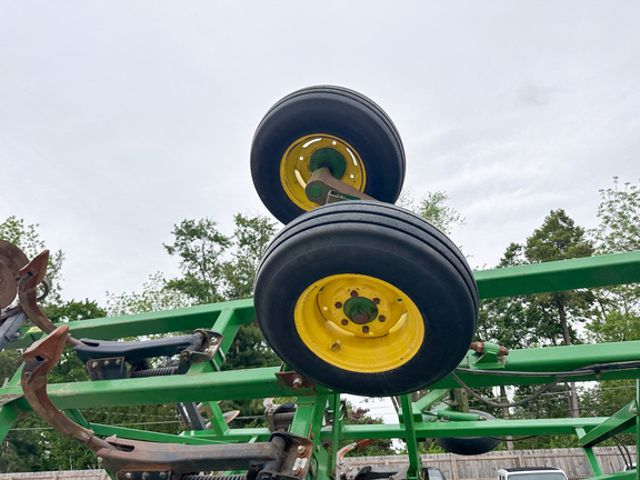 2009 John-Deere 512