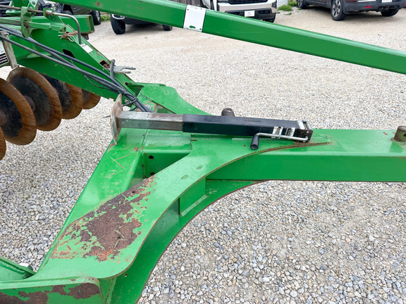 2009 John-Deere 512