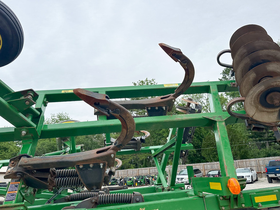2009 John-Deere 512