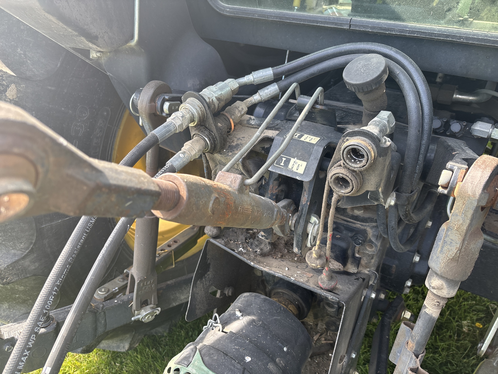 Used 2010 John Deere 5101E Utility Tractors at Koenig Equipment in Franklin, IN - PhotoXL14