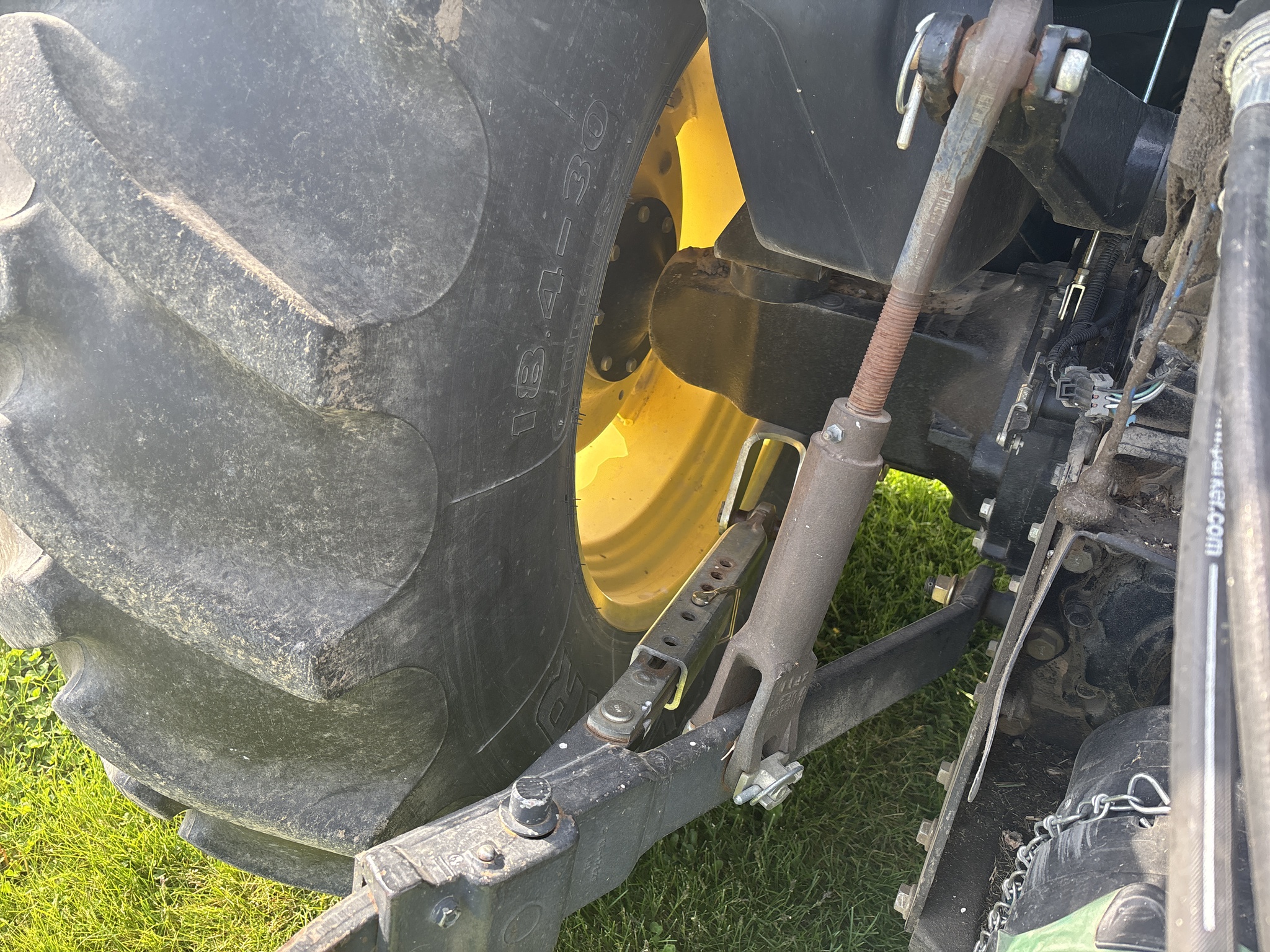 Used 2010 John Deere 5101E Utility Tractors at Koenig Equipment in Franklin, IN - PhotoXL18
