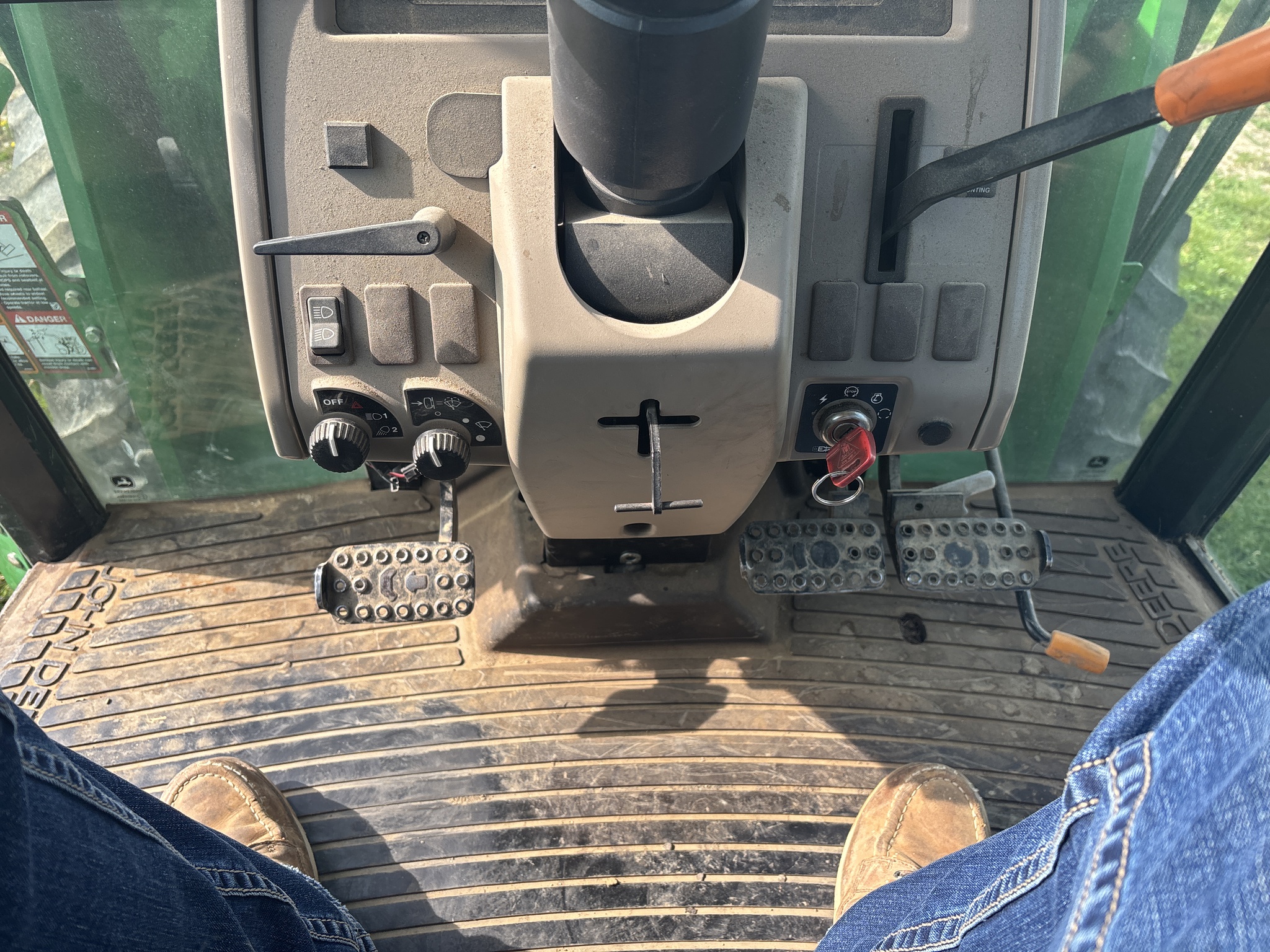 Used 2010 John Deere 5101E Utility Tractors at Koenig Equipment in Franklin, IN - PhotoXL19