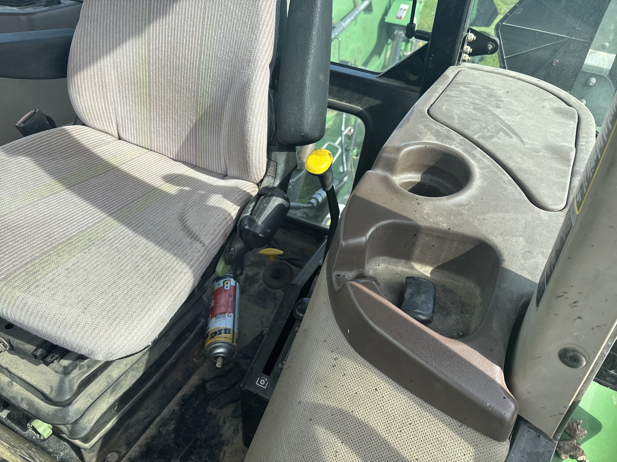 Used 2010 John Deere 5101E Utility Tractors at Koenig Equipment in Franklin, IN - PhotoXL27