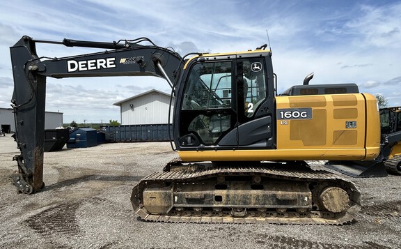 Photo of a 2017 John Deere 160G LC