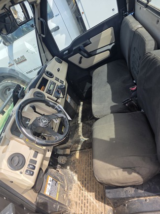 2019 John Deere XUV 835R