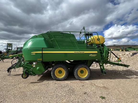 2023 John Deere L341 (28th thumbnail)