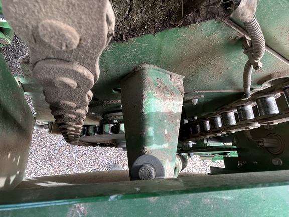 2023 John Deere L341 (22nd thumbnail)