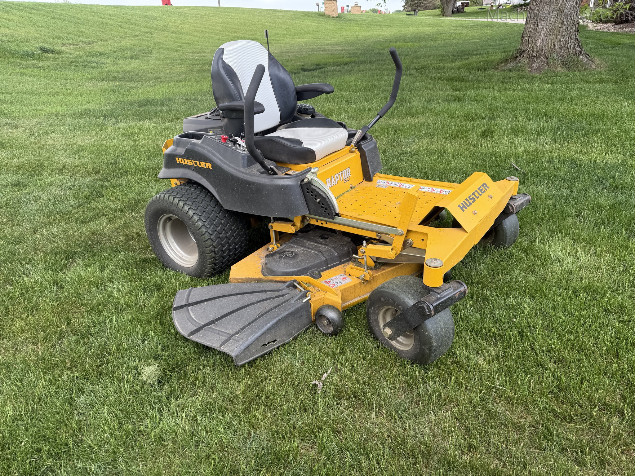 2015 Hustler RaptorSD 23 | Zero-Turn Mowers | MachineFinder