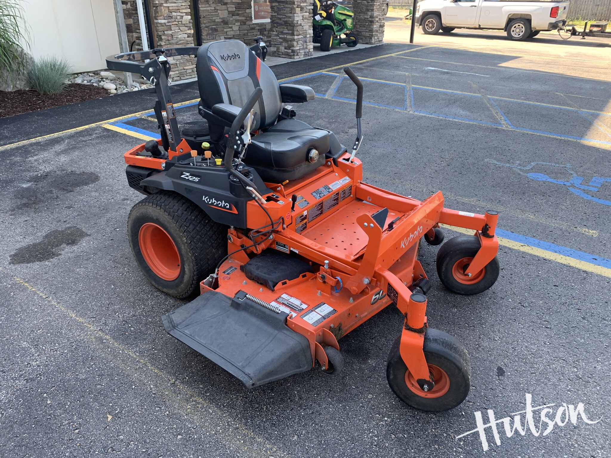 2021 Kubota Z725