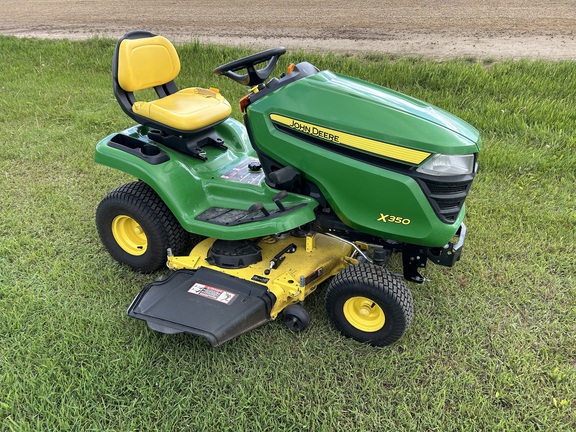 Used 2018 John Deere X350 Lawn & Garden Tractors at Horizon Ag & Turf in Wetaskiwin, AB - Photo2