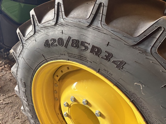 2023 John Deere 8R 250 - Photo11