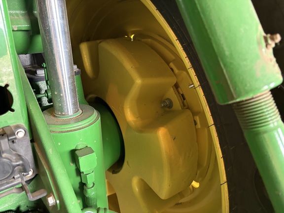 2023 John Deere 8R 250 - Photo13