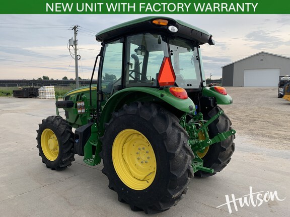 Photo of 2025 John Deere 5090E