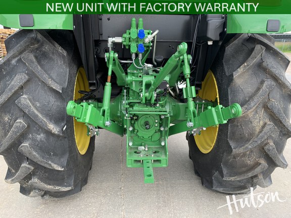Photo of 2025 John Deere 5090E