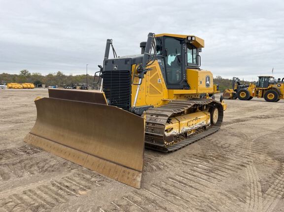 Photo of 2024 John Deere 850L