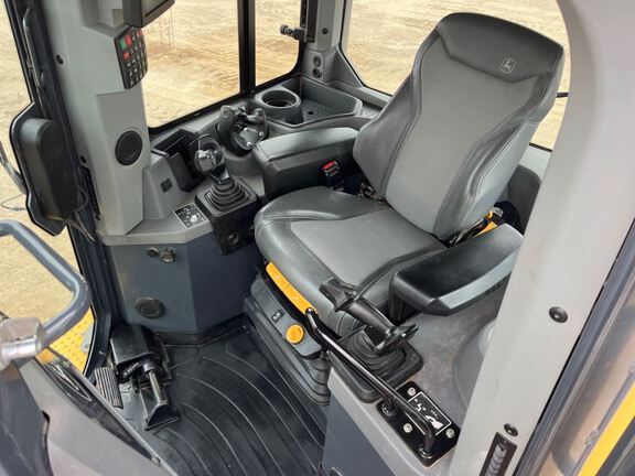 2024 John Deere 850L