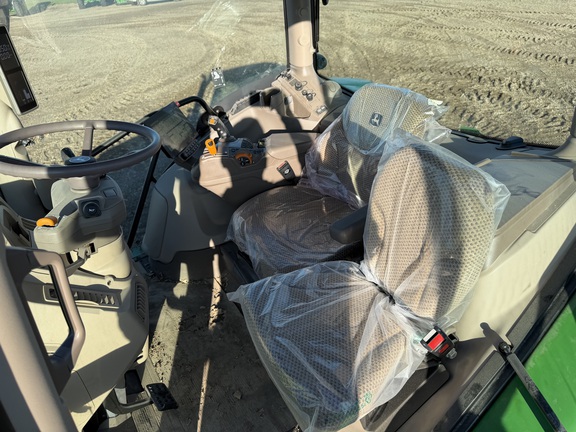 2025 John Deere 6R 155 - Photo28