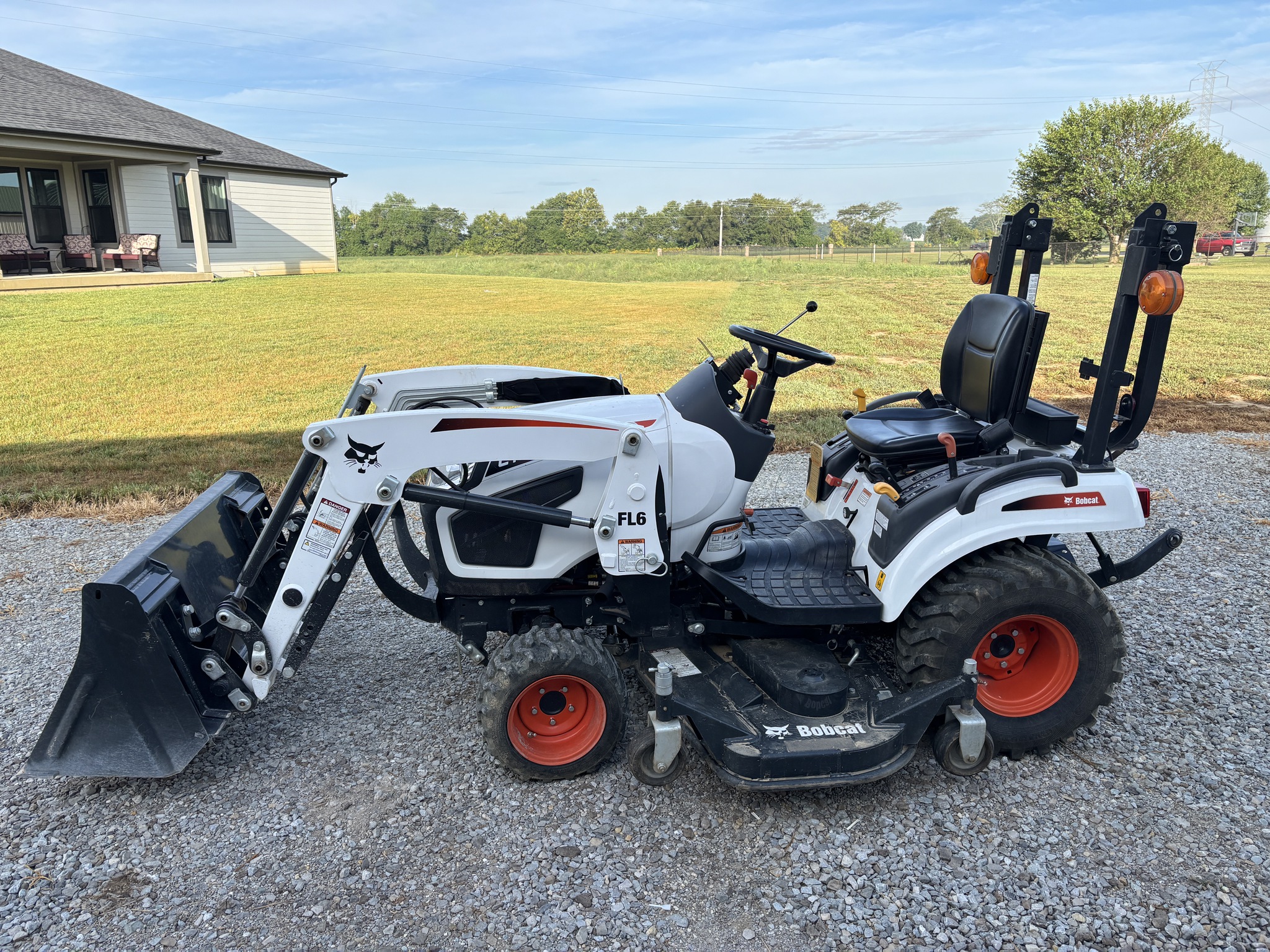 Used 2023 Bobcat CT1021 Compact Utility Tractors at Koenig Equipment in Franklin, IN - PhotoXL3