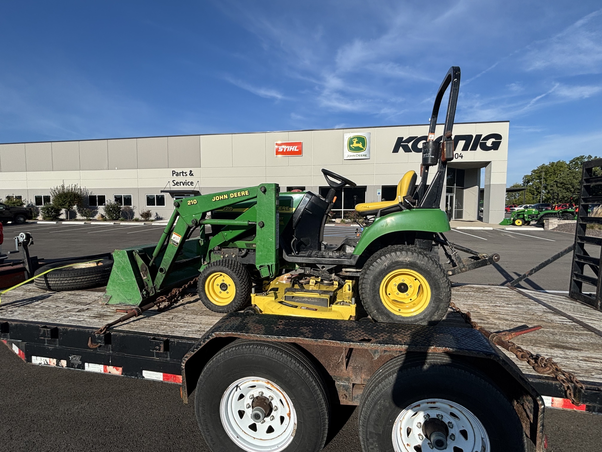 Used 2004 John Deere 2210 Compact Utility Tractors at Koenig Equipment in Knightstown, IN - PhotoXL6