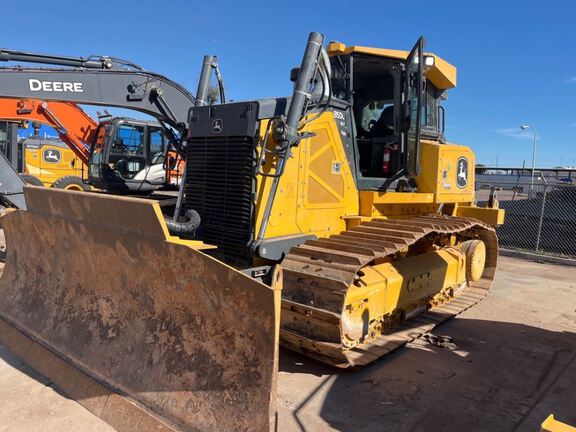 Photo of 2023 John Deere 850L