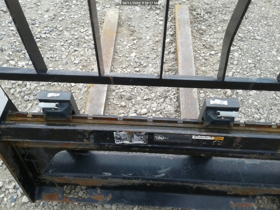 0 John Deere FORKS