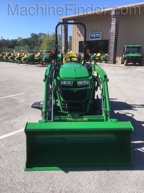 2020 John Deere 2038R w/ BELLY MOWER Image 5