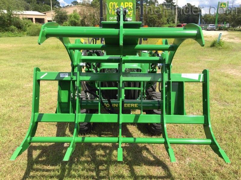 2020 John Deere 3025E w/ Grapple Image 6