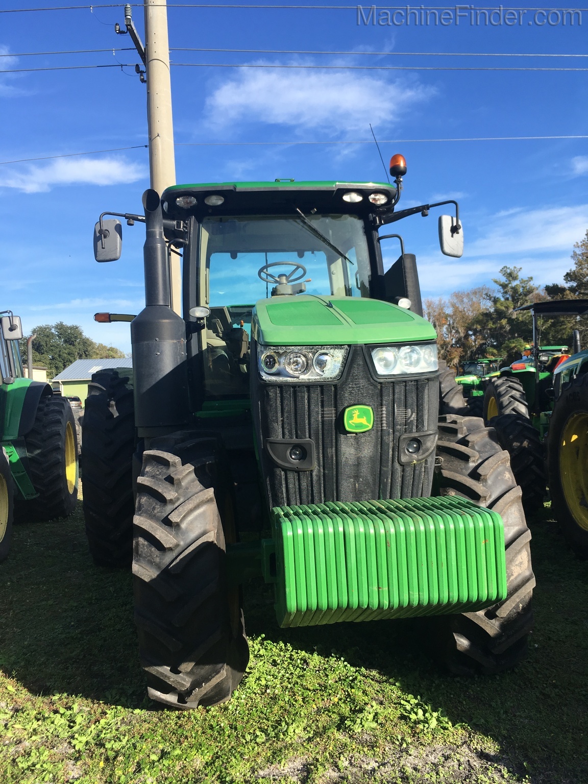 2014 John Deere 7230R Image 1