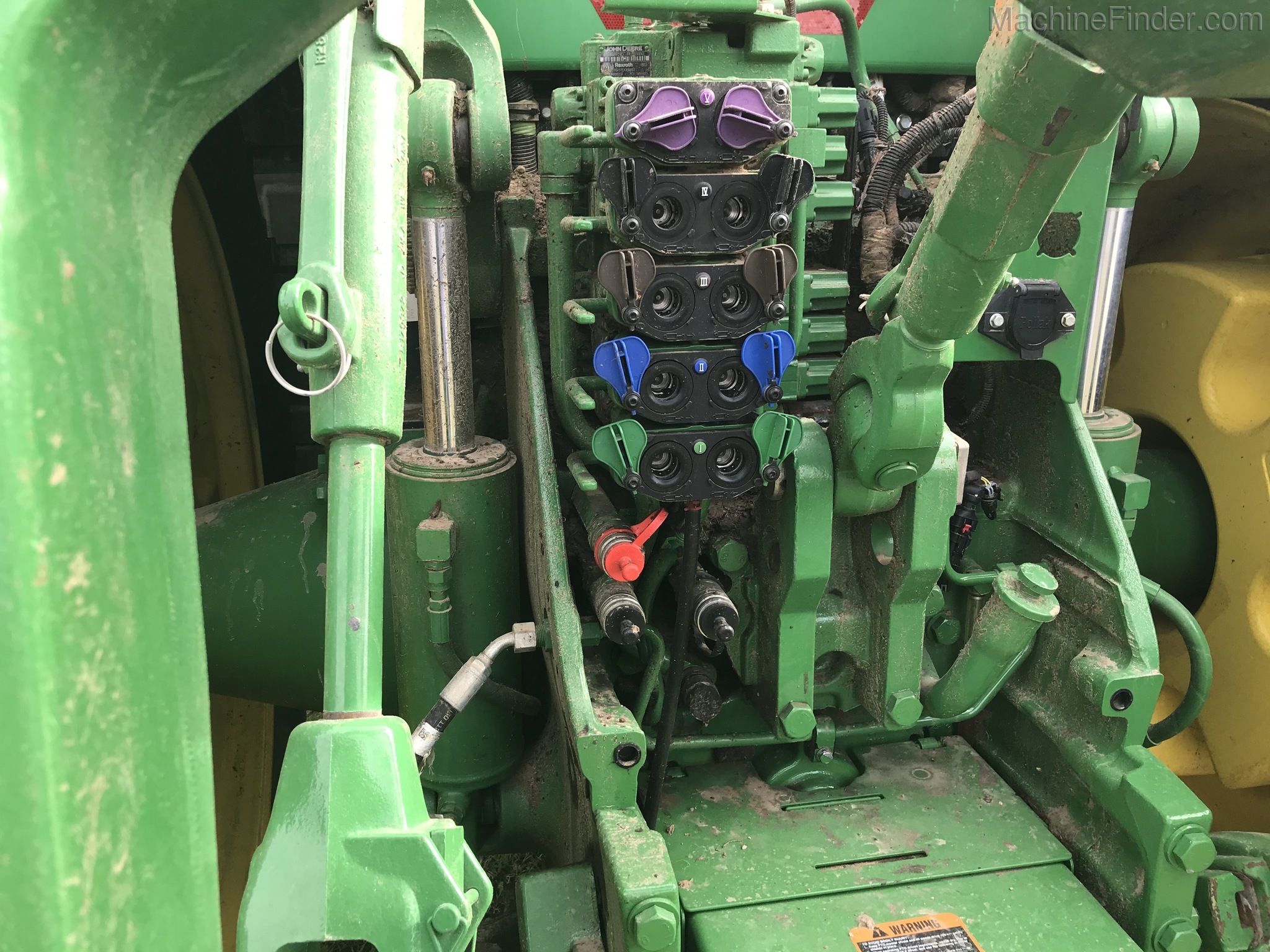 2017 John Deere 8370R Image 8