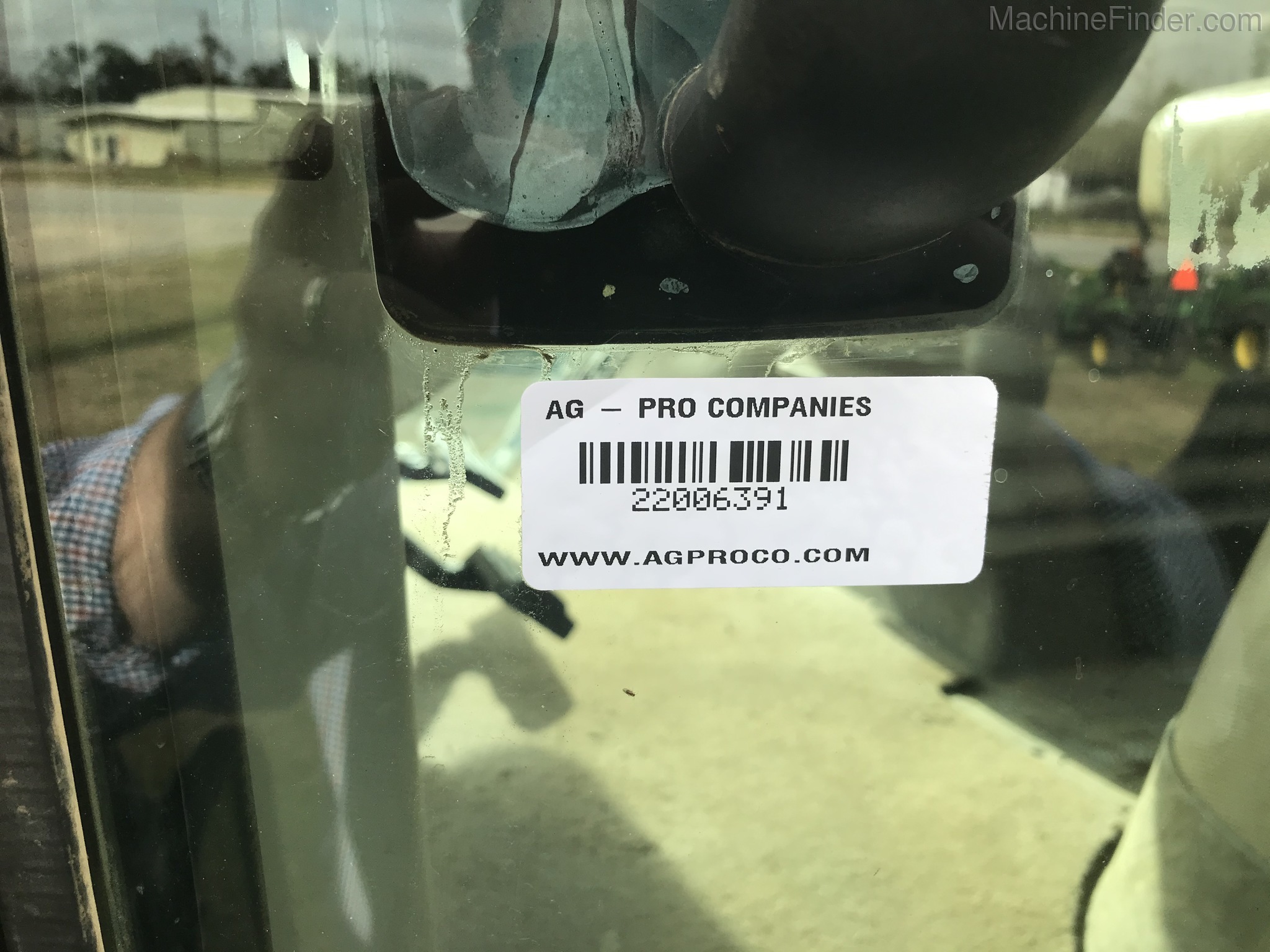 2017 John Deere 8370R Image 10