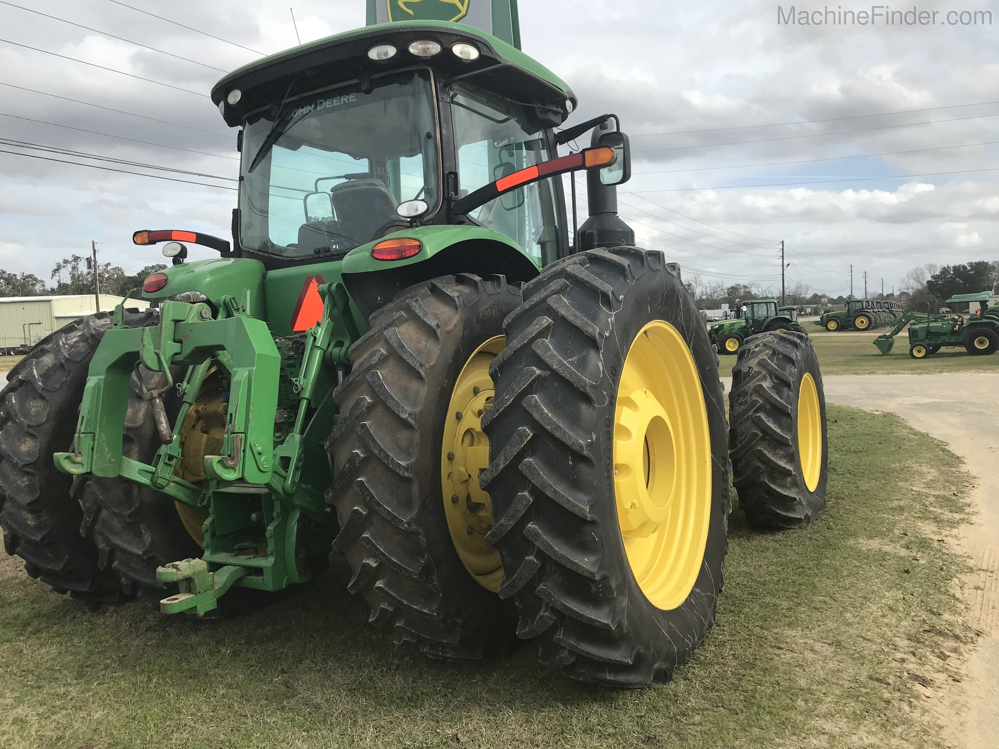 2017 John Deere 8370R Image 9