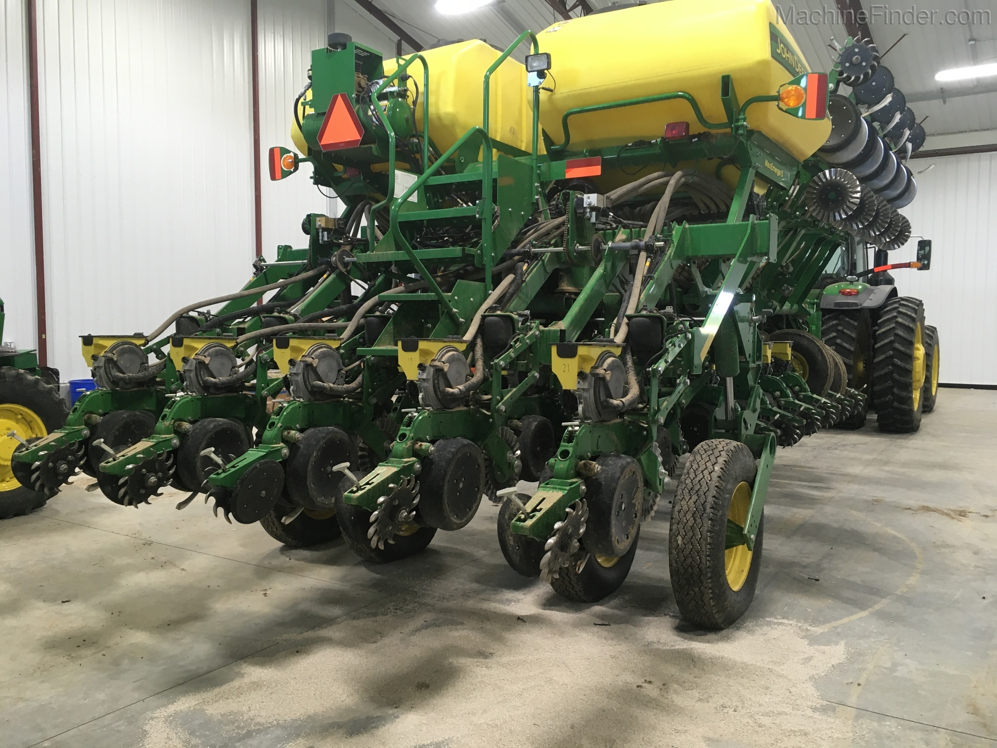 2016 John Deere 1795 Image 5