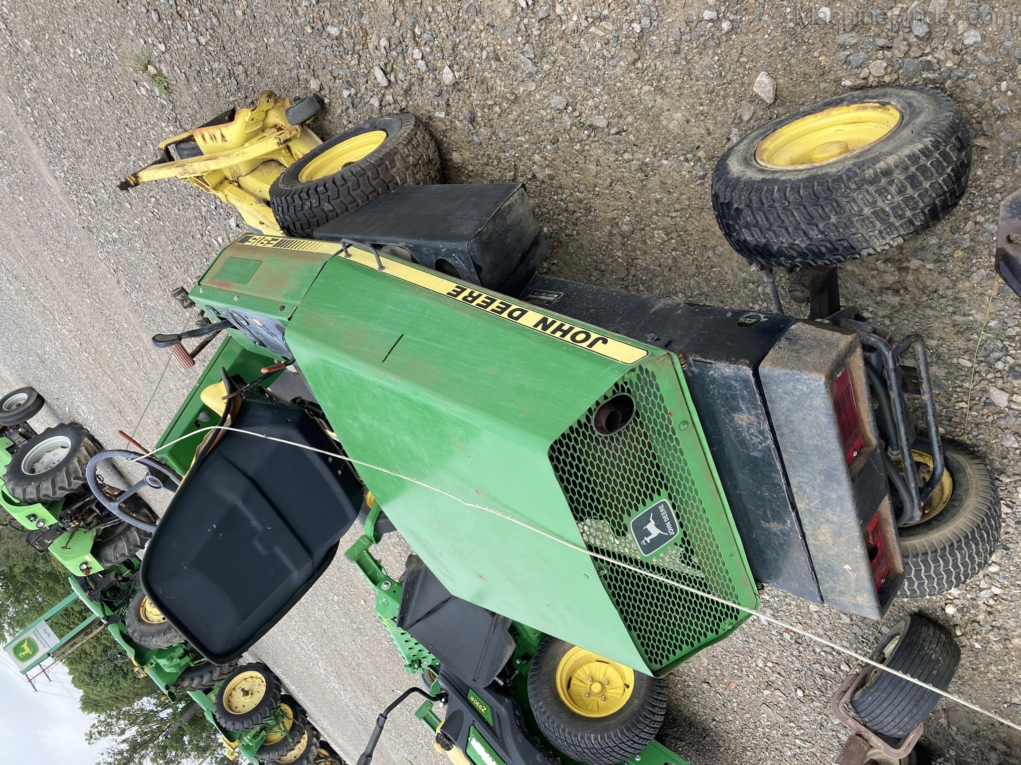 1986 John Deere F915 Image 4