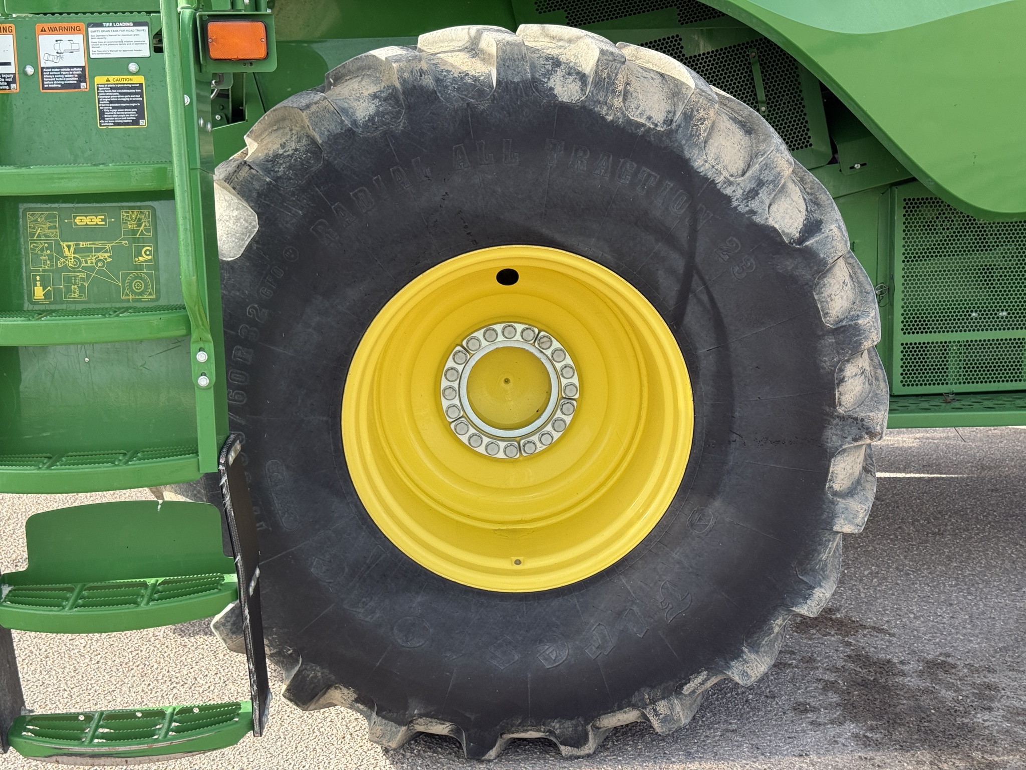 2019 John Deere S780 Image 19